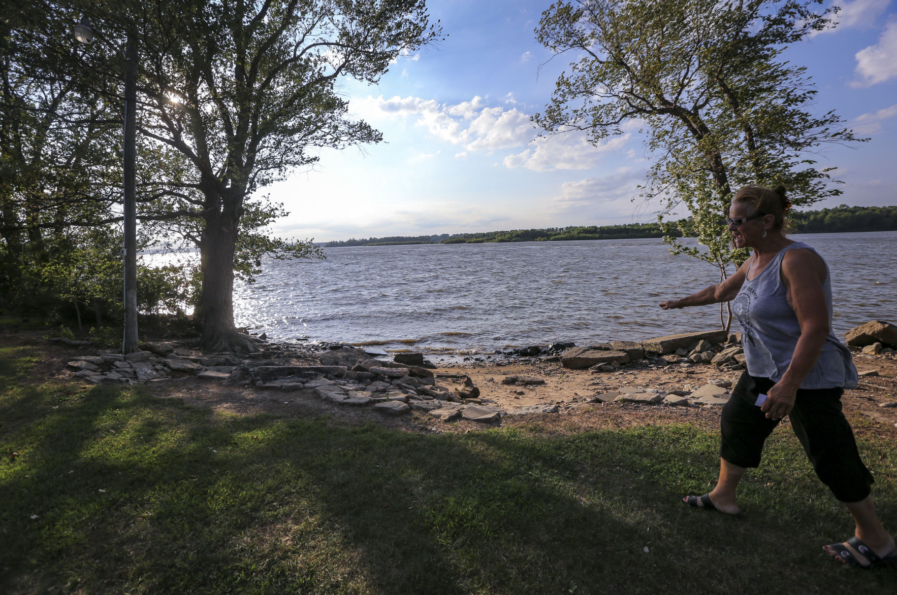 THE GREAT RIVER-0933